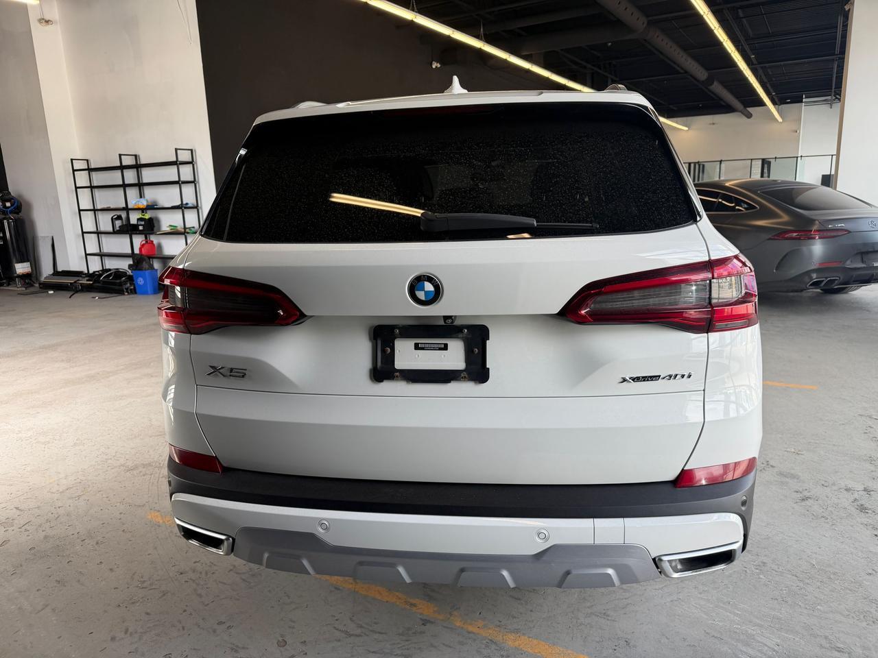 2019 BMW X5 xDrive40i| CLEAN TITLE| PREMIUM PKG| AWD| Photo3