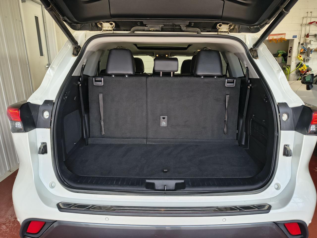 2021 Toyota Highlander LIMITED  Photo