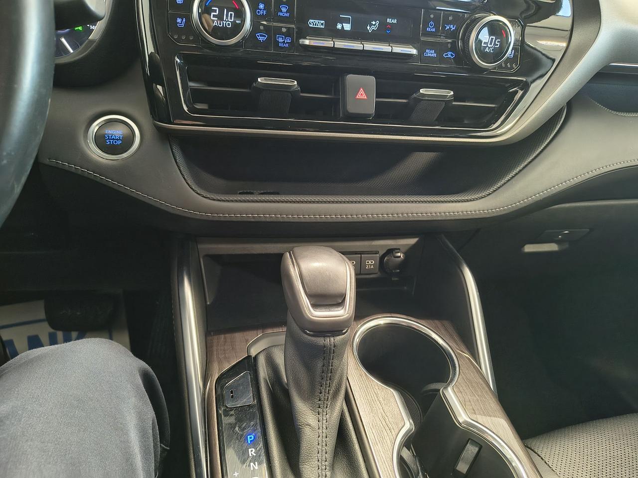 2021 Toyota Highlander LIMITED  Photo