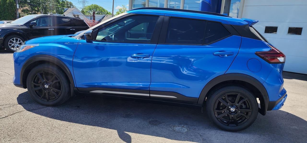 2021 Nissan Kicks SR Photo