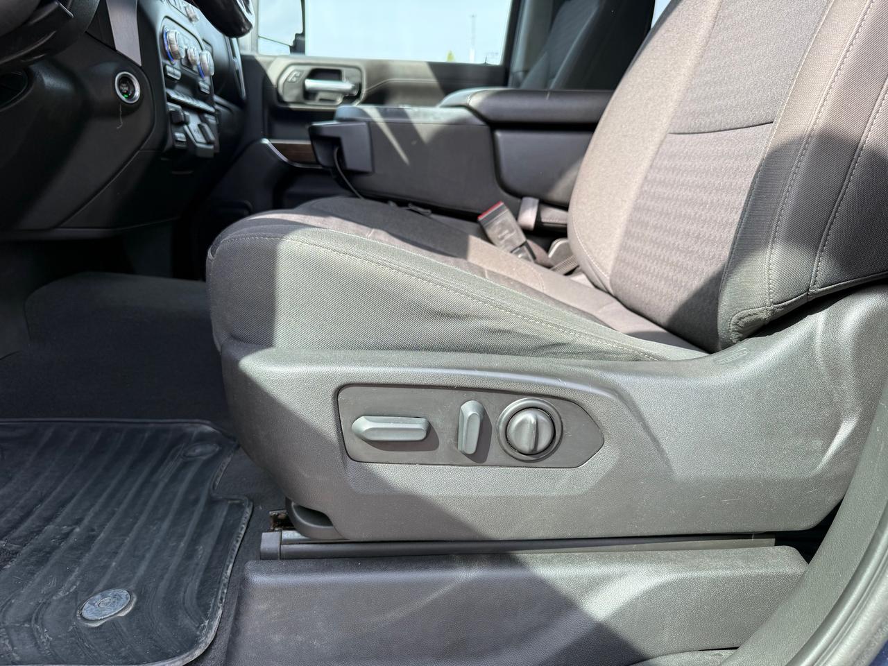 2022 GMC Sierra 1500 Limited Elevation Heated Steering and Seats! CarPlay! Photo
