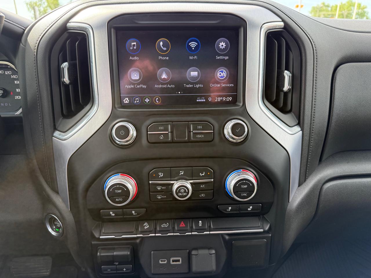 2022 GMC Sierra 1500 Limited Elevation Heated Steering and Seats! CarPlay! Photo