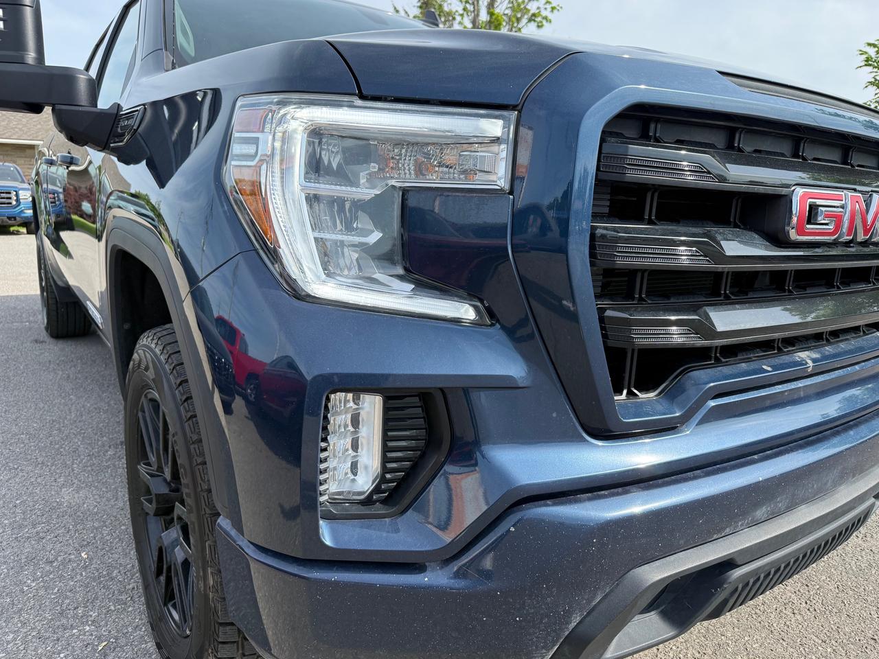 2022 GMC Sierra 1500 Limited Elevation Heated Steering and Seats! CarPlay! Photo