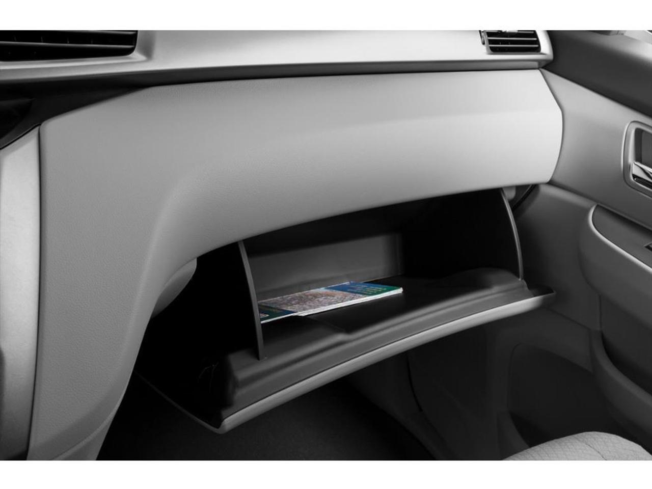 2015 Honda Odyssey SE Photo
