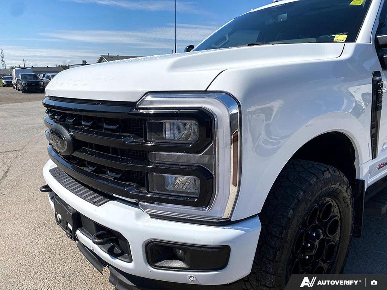 2024 Ford F-250 Lariat LARIAT ULTIMATE | BLACK APPEARANCE | 6.7 HO DIESEL Photo