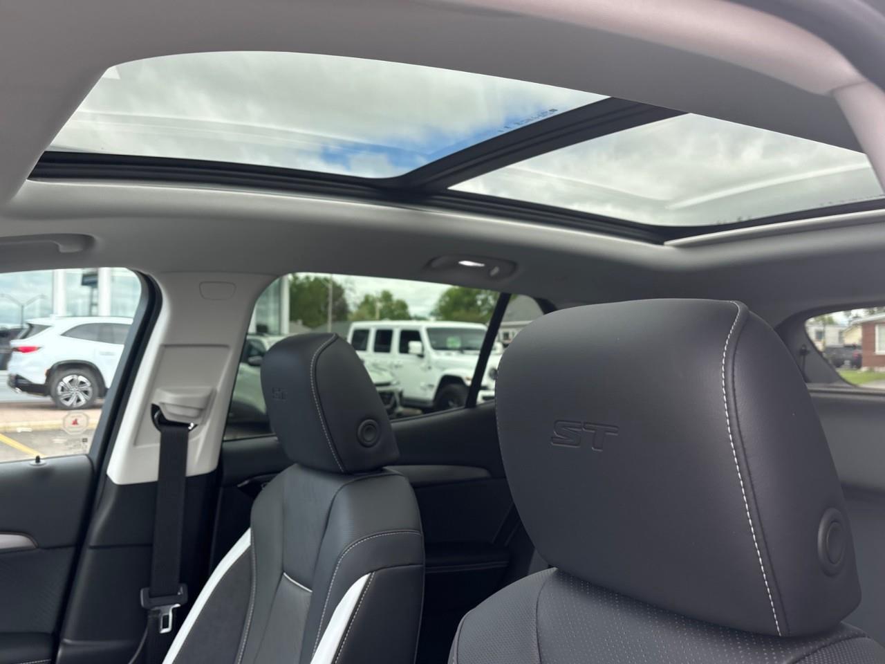 2026 Buick Envision Sport Touring New 2026 5 Passenger AWD SUV with Panoramic Sunroof, Heated Front Seats, Heated Steering Wheel, Heated Second Row Outboard Seats, Heads-Up Display, 30 Ultra-Wide Diagonal Screen, Adaptive Cruise Contr Photo