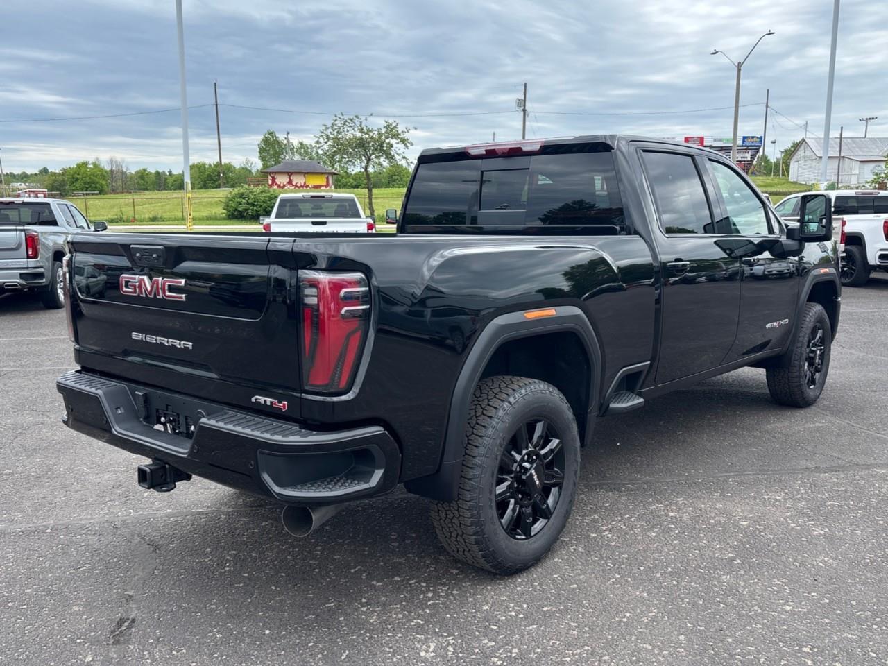 2026 GMC Sierra 2500 HD AT4 Photo