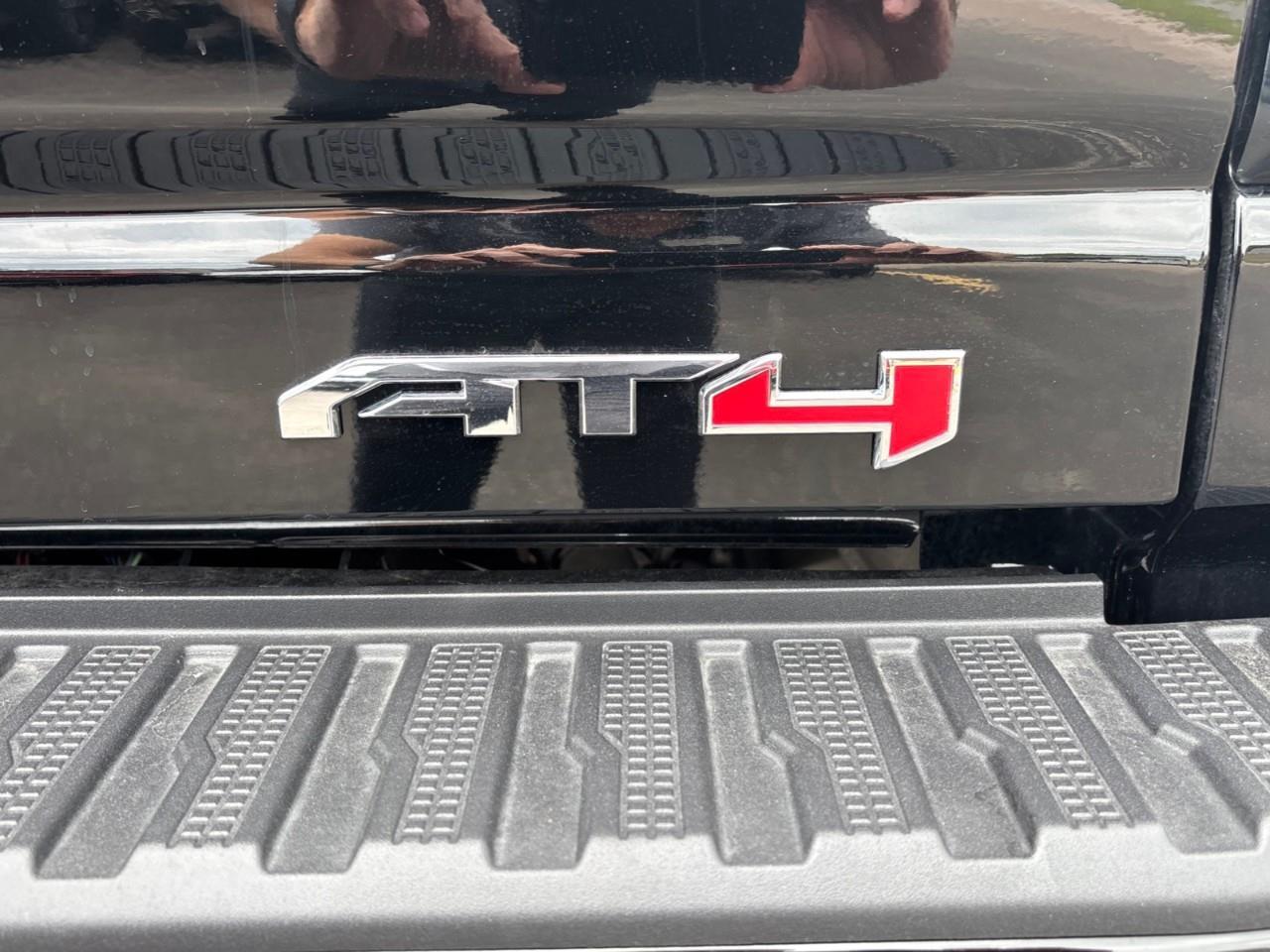 2026 GMC Sierra 2500 HD AT4 Photo