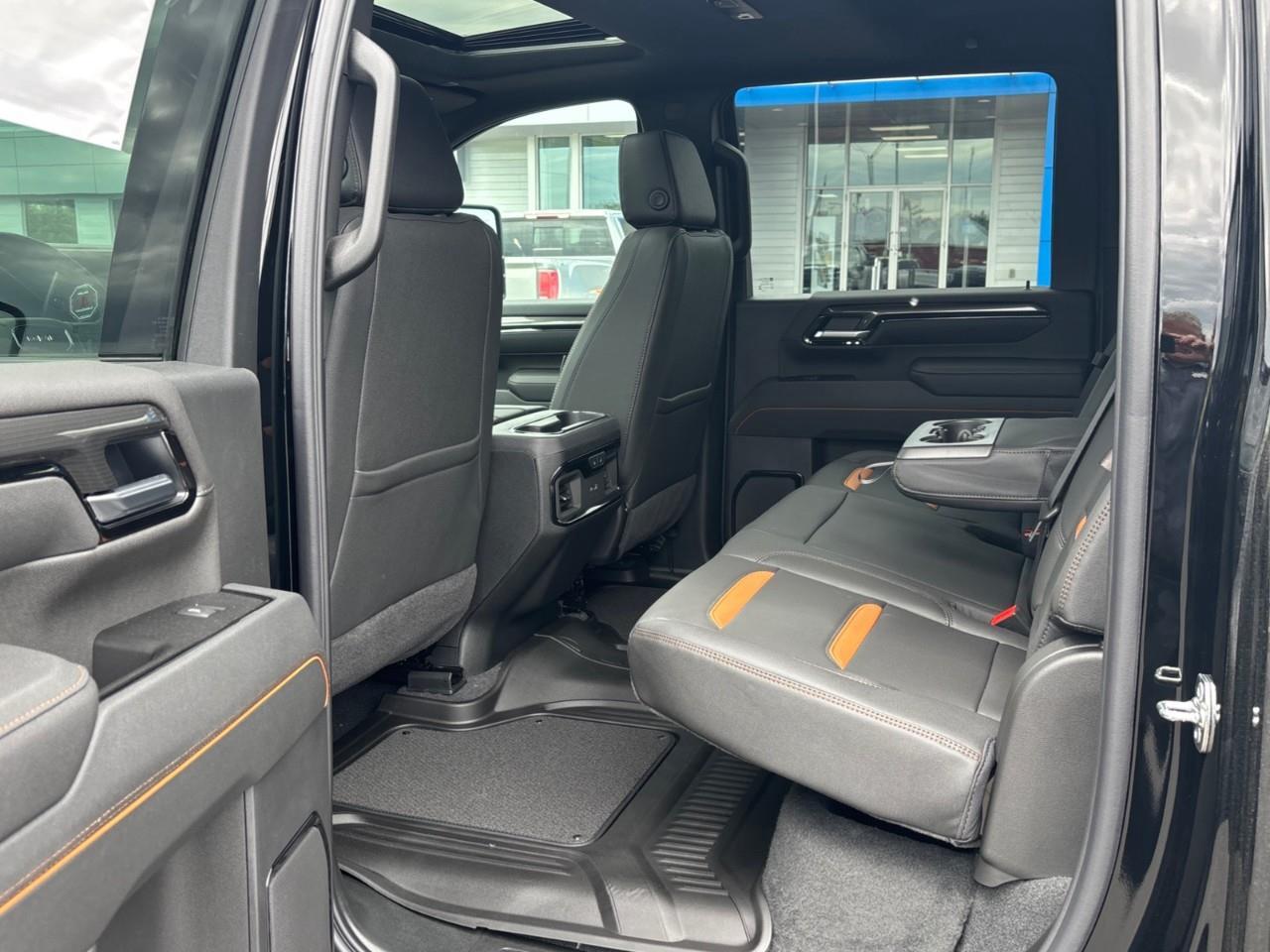 2026 GMC Sierra 2500 HD AT4 Photo