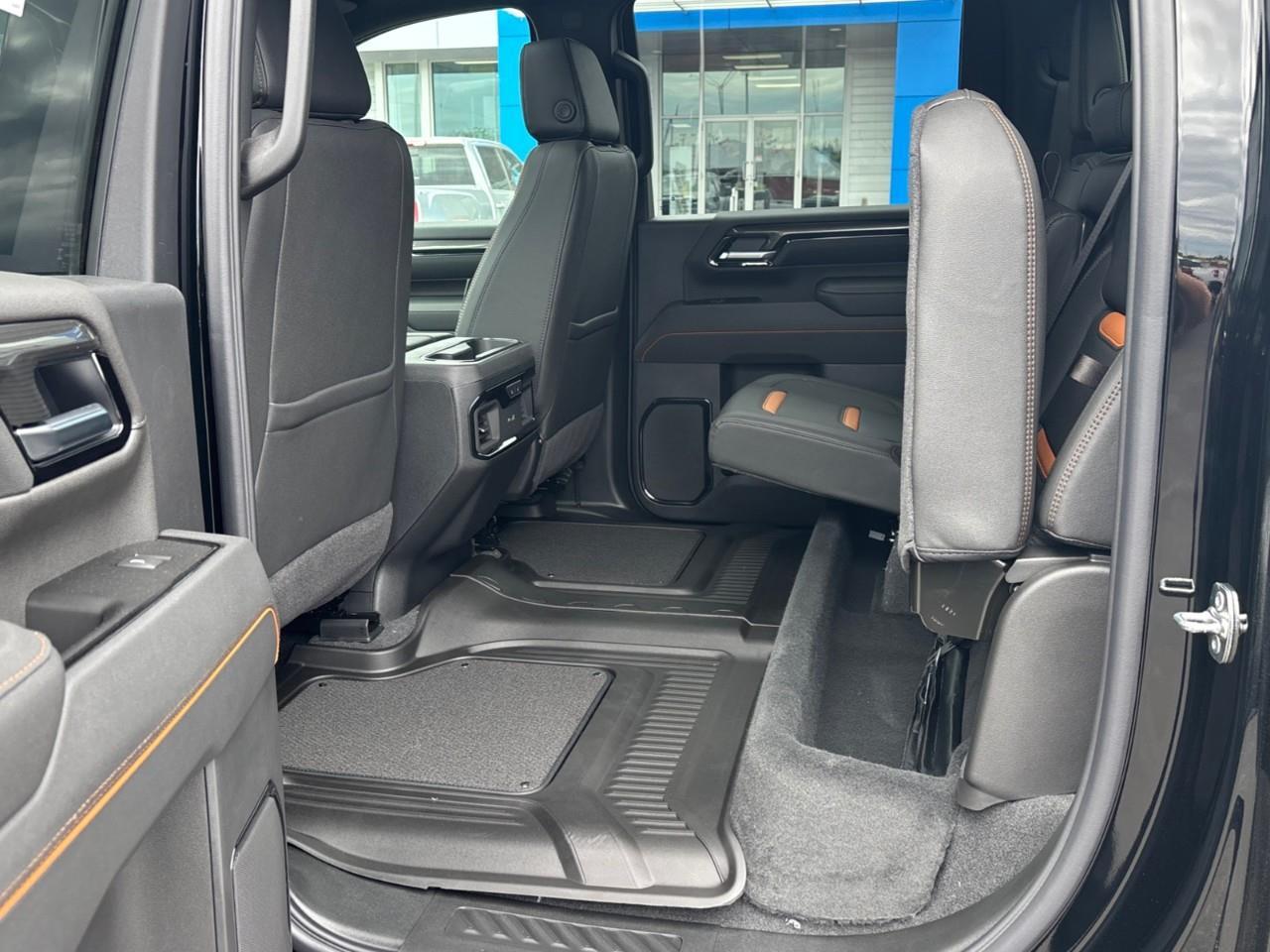 2026 GMC Sierra 2500 HD AT4 Photo