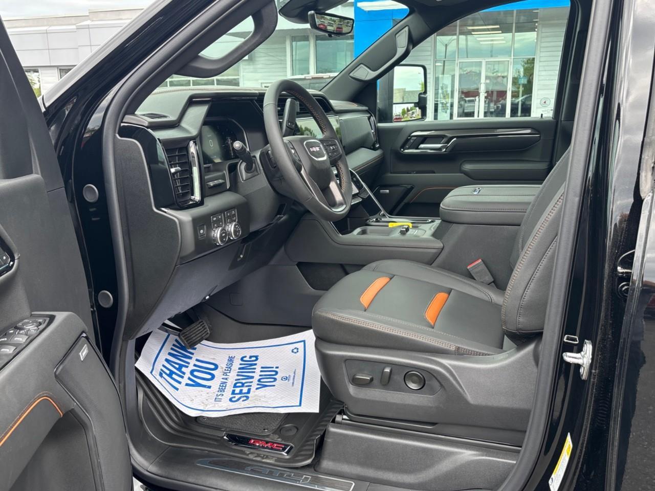 2026 GMC Sierra 2500 HD AT4 Photo