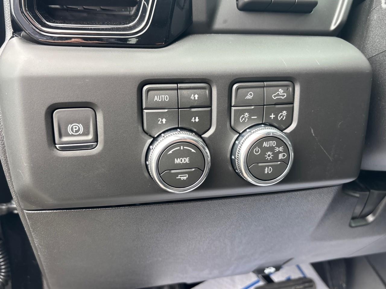 2026 GMC Sierra 2500 HD AT4 Photo