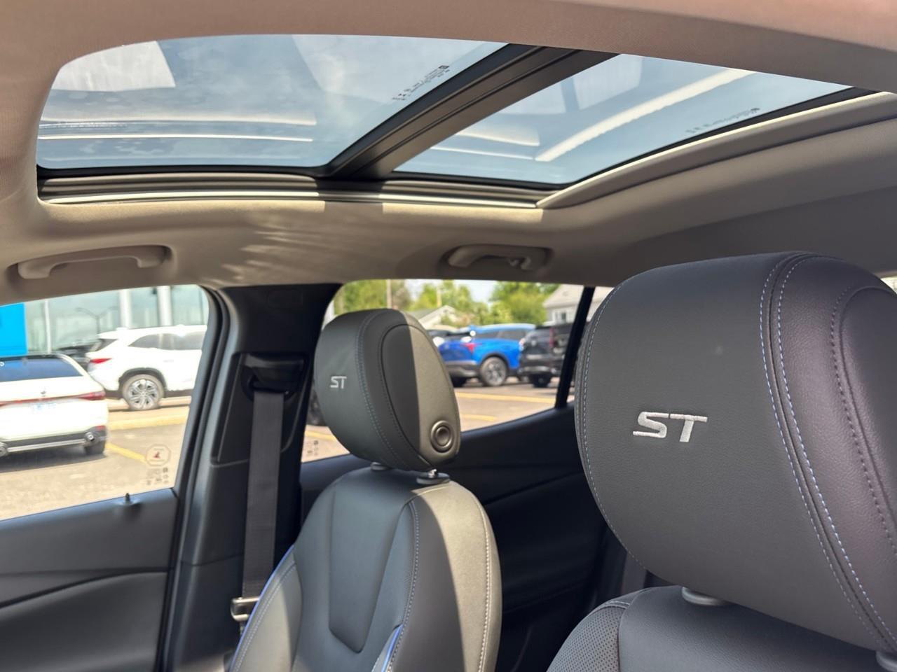 2026 Buick Encore GX Sport Touring Photo