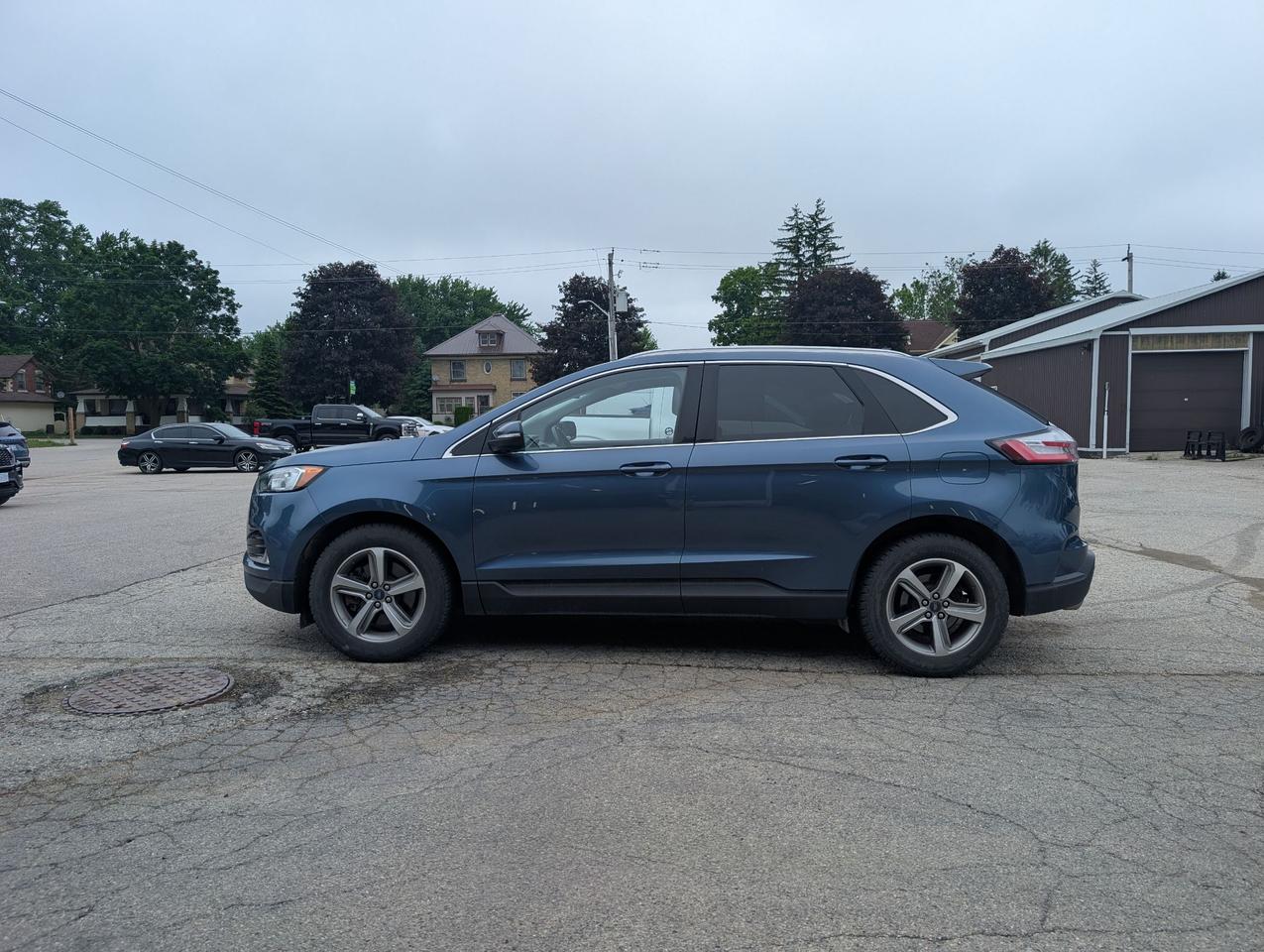 2019 Ford Edge SEL AWD Photo2