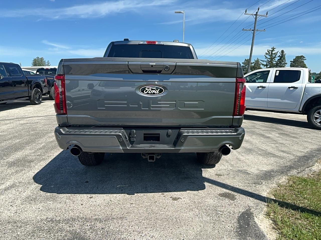 2026 Ford F-150 XLT SuperCrew 302A 4x4 Photo4