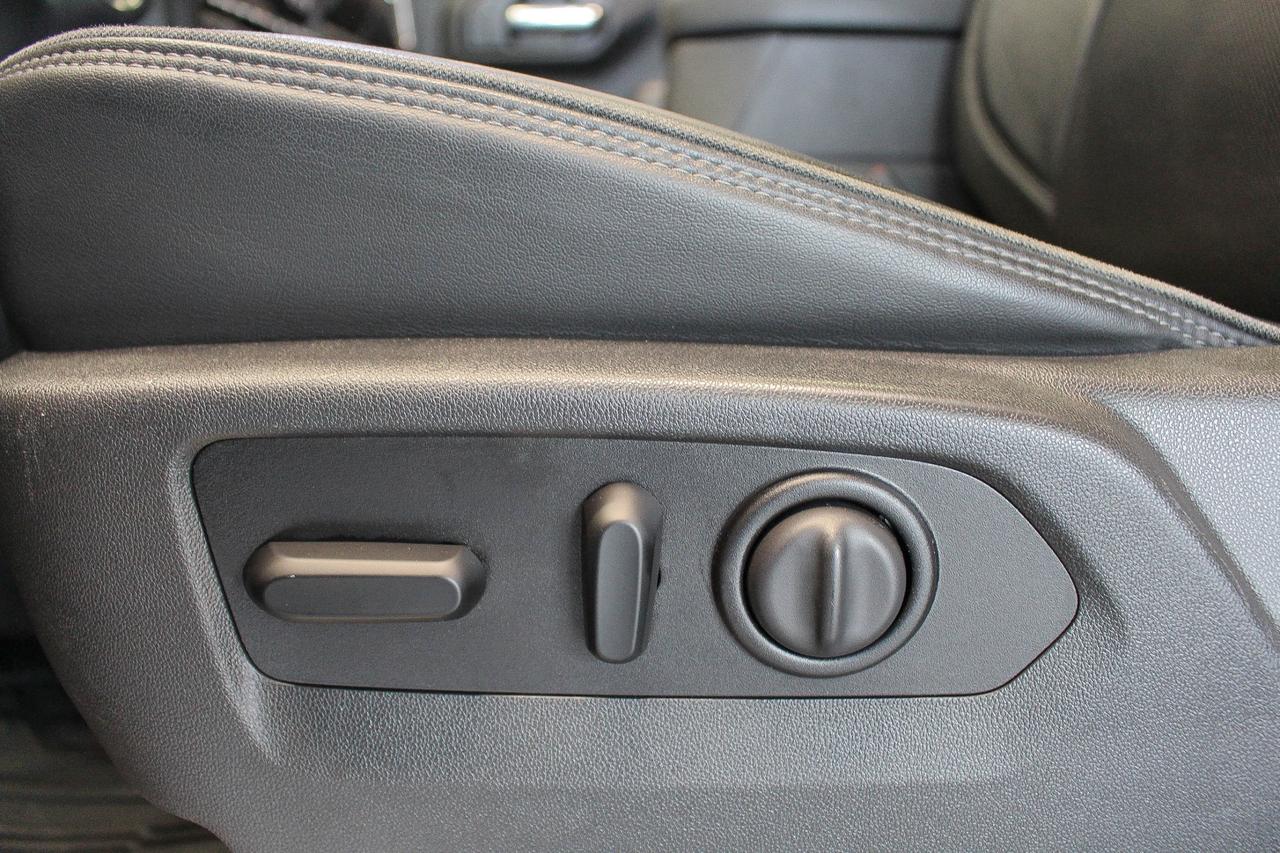 2021 Chevrolet Silverado 1500 High Country DIESEL - TRUCK CAP - BOSE AUDIO - NAVIGATION Photo