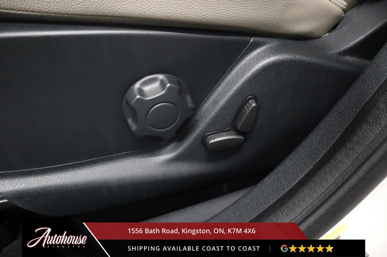 2020 Ford EcoSport Titanium POWER MOONROOF - NAVIGATION Photo