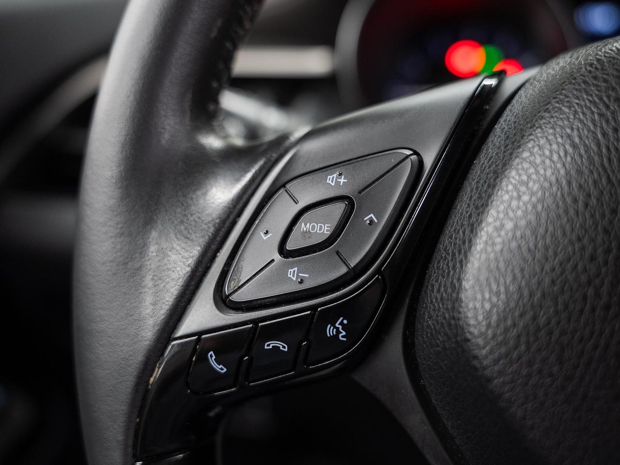 2022 Toyota C-HR LIMITED | Leather | ACC | Heated Seats | CarPlay