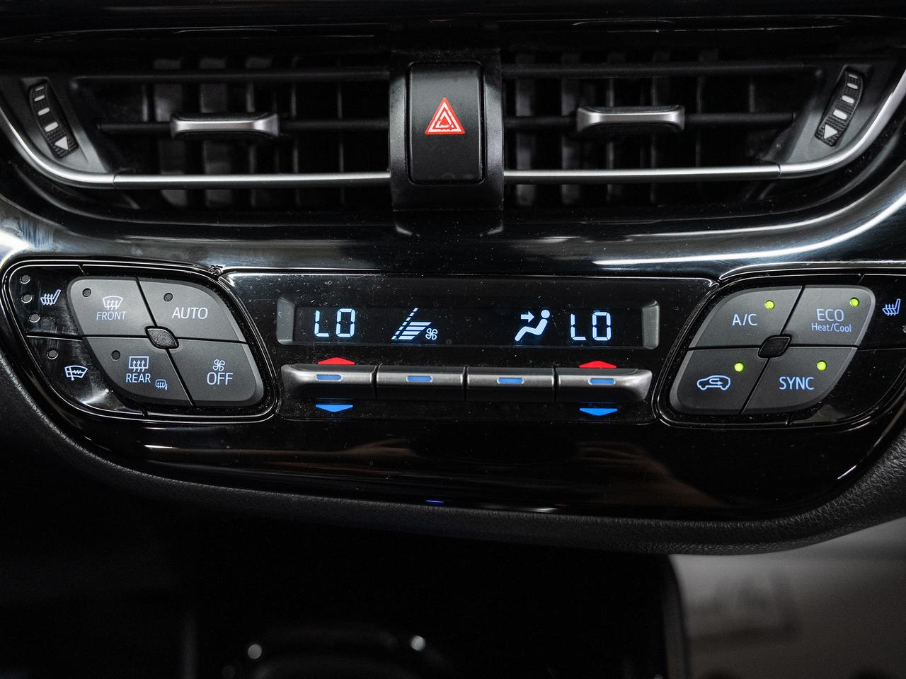 2022 Toyota C-HR LIMITED | Leather | ACC | Heated Seats | CarPlay