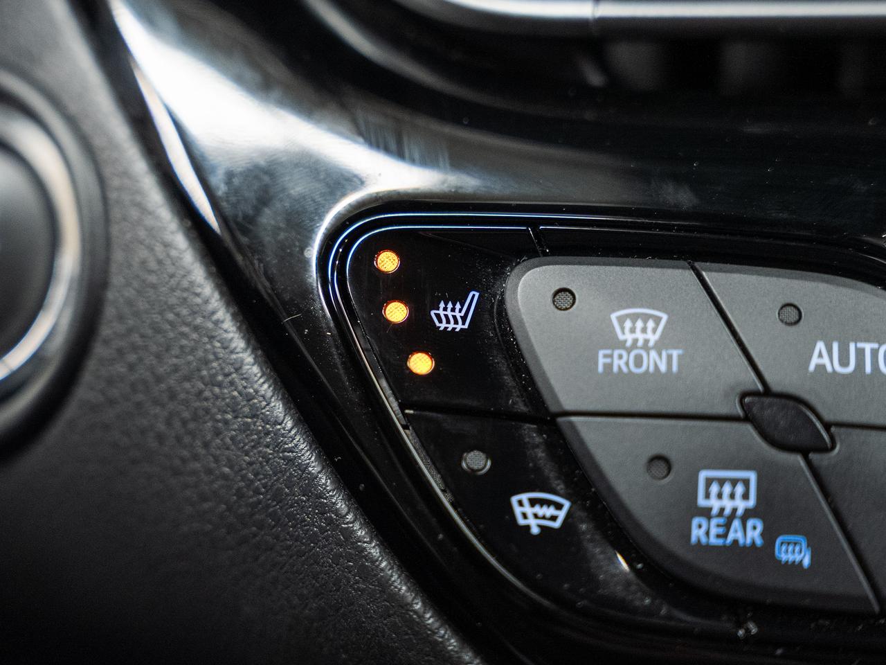 2022 Toyota C-HR LIMITED | Leather | ACC | Heated Seats | CarPlay