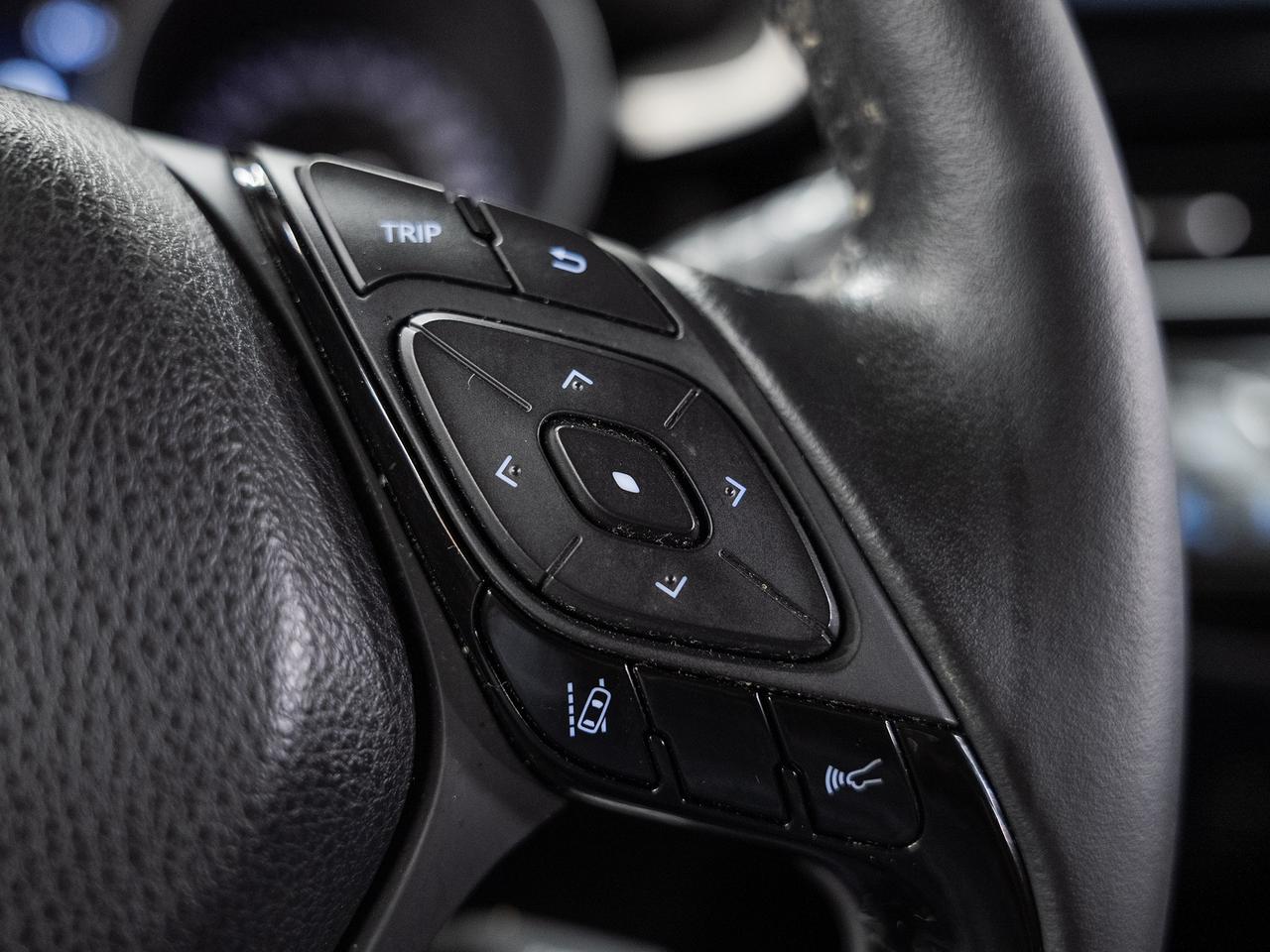 2022 Toyota C-HR LIMITED | Leather | ACC | Heated Seats | CarPlay