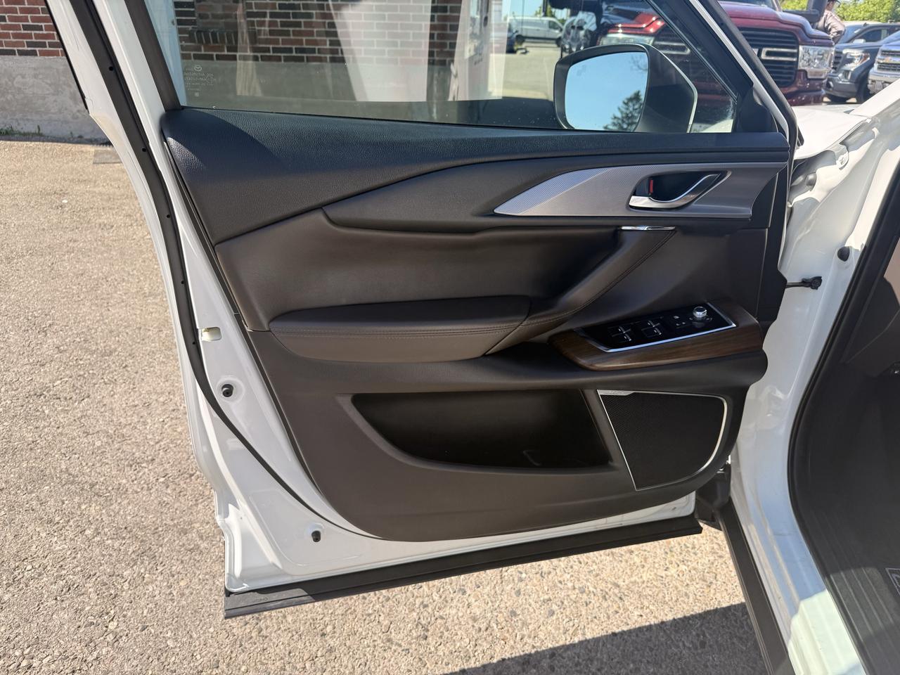 2022 Mazda CX-9 Signature Photo