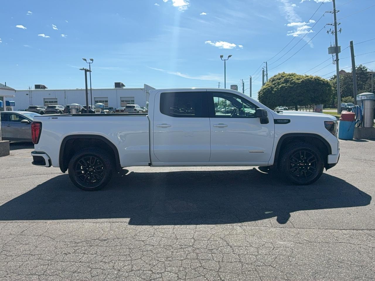 2025 GMC Sierra 1500 Elevation X31 4WD CrewCab 5.3L8cylGas 6'7"Box Photo