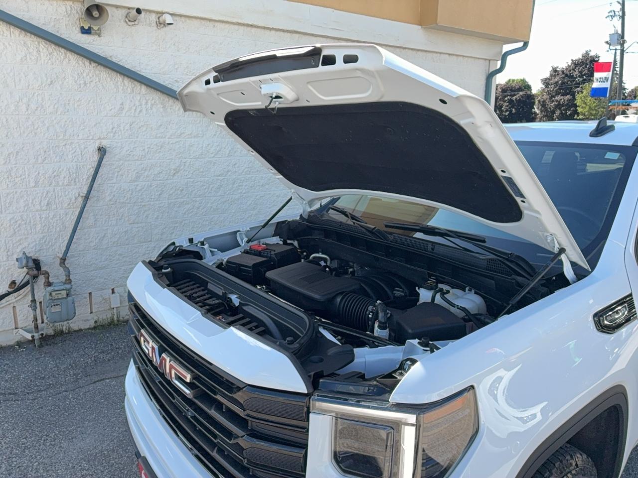 2025 GMC Sierra 1500 Elevation X31 4WD CrewCab 5.3L8cylGas 6'7"Box Photo