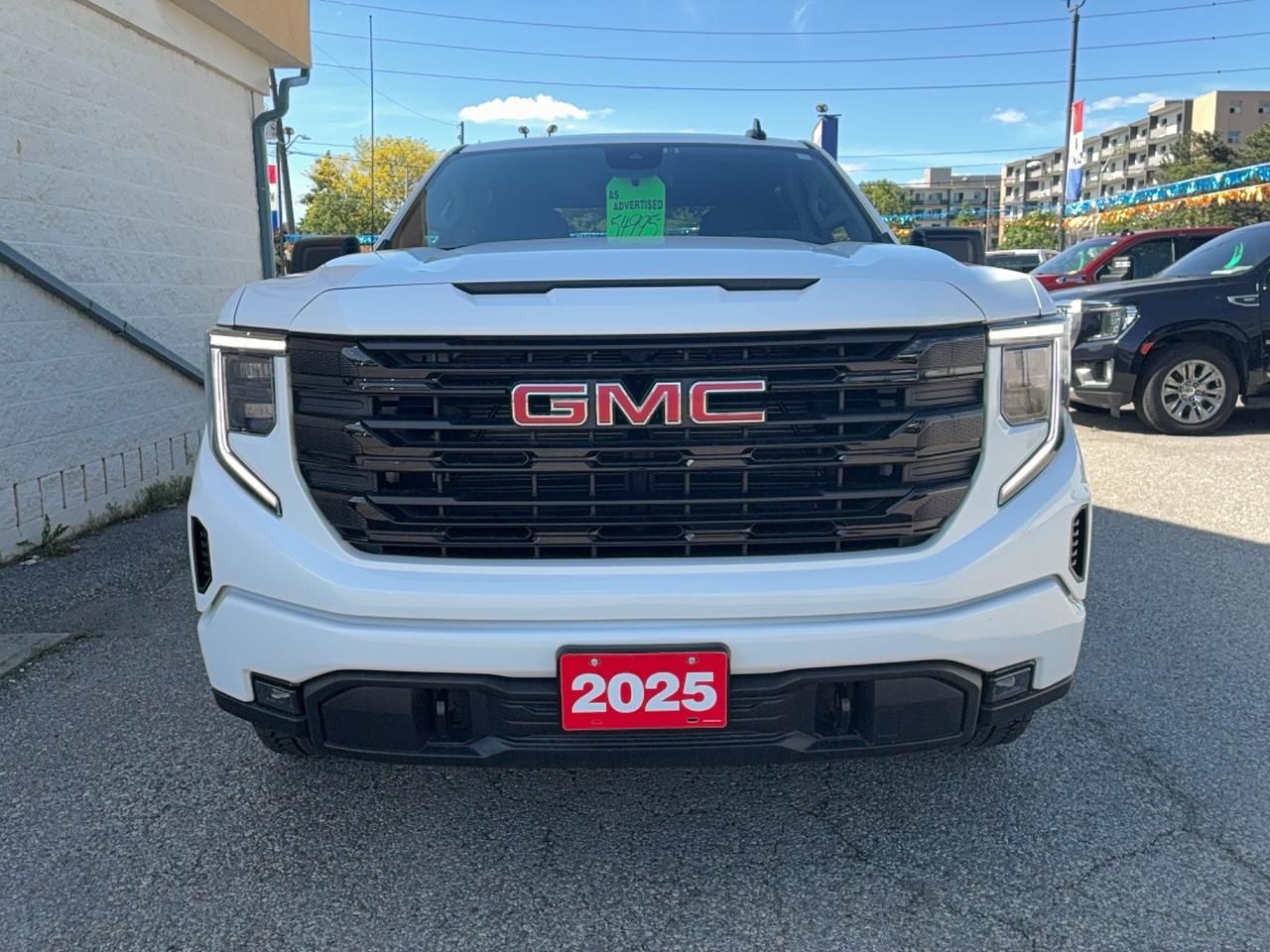 2025 GMC Sierra 1500 Elevation X31 4WD CrewCab 5.3L8cylGas 6'7"Box Photo
