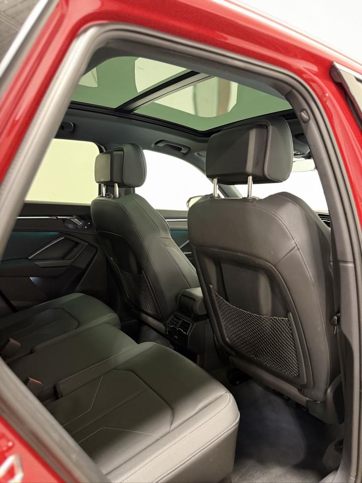 2022 Audi Q3 Progressiv | S LINE | LOW KM | Photo