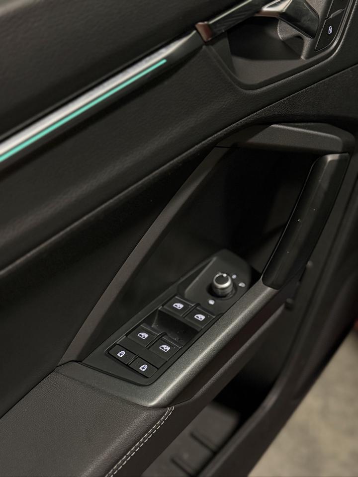 2022 Audi Q3 Progressiv | S LINE | LOW KM | Photo