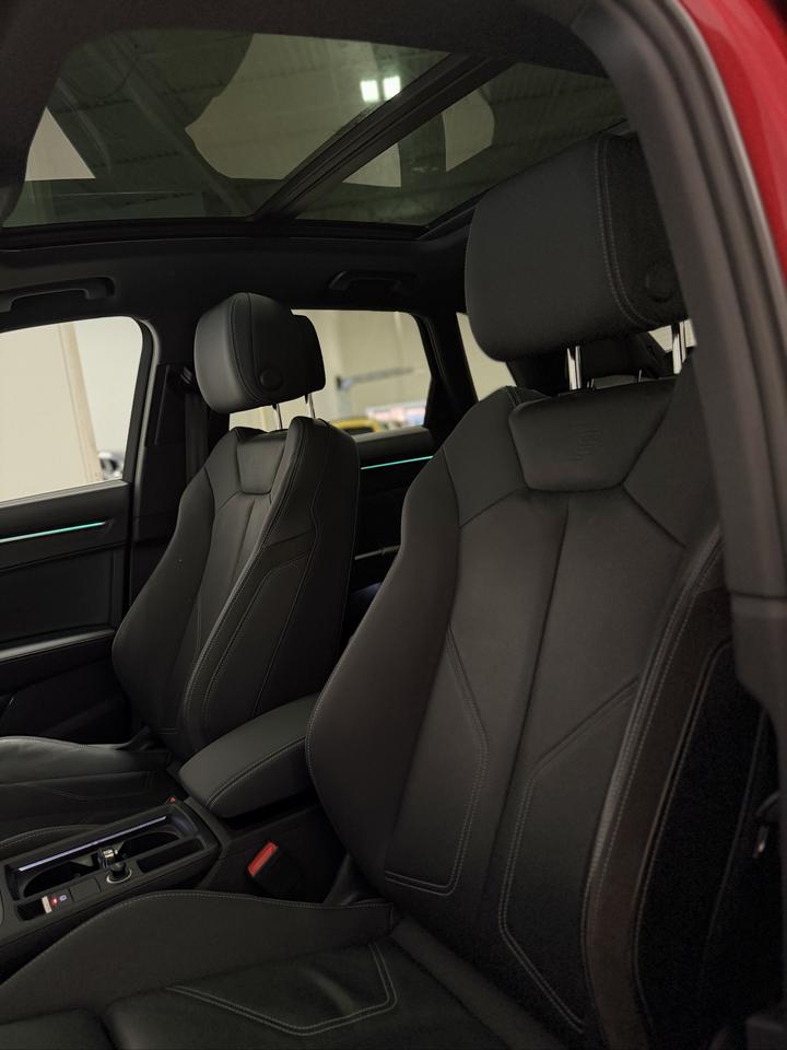 2022 Audi Q3 Progressiv | S LINE | LOW KM | Photo