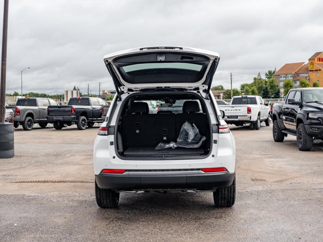 2026 Jeep Grand Cherokee Limited Photo
