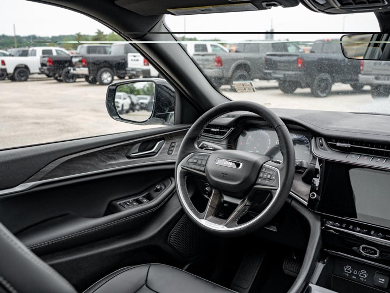 2026 Jeep Grand Cherokee Limited Photo