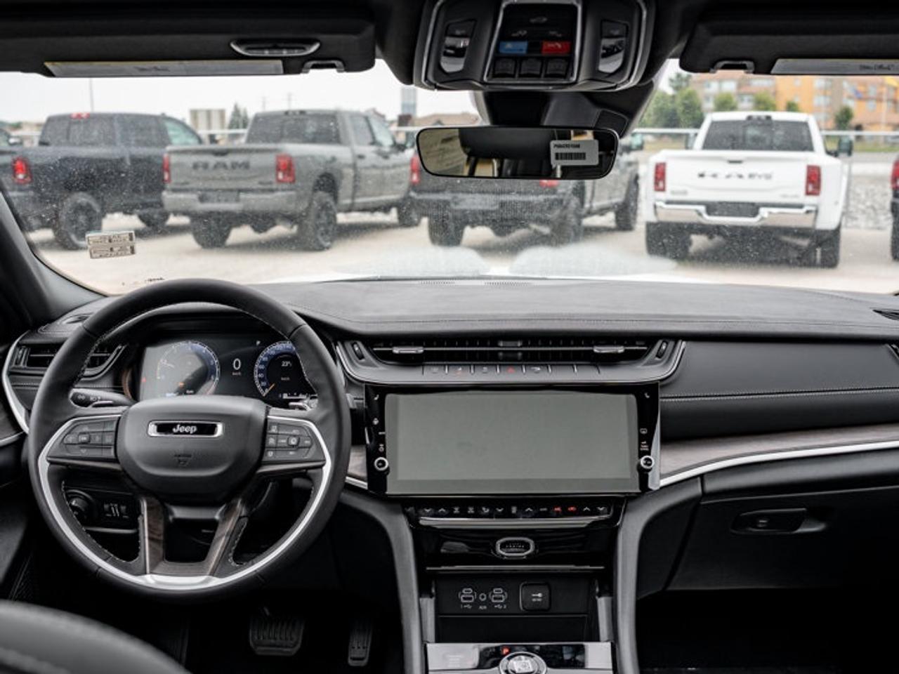 2026 Jeep Grand Cherokee Limited Photo