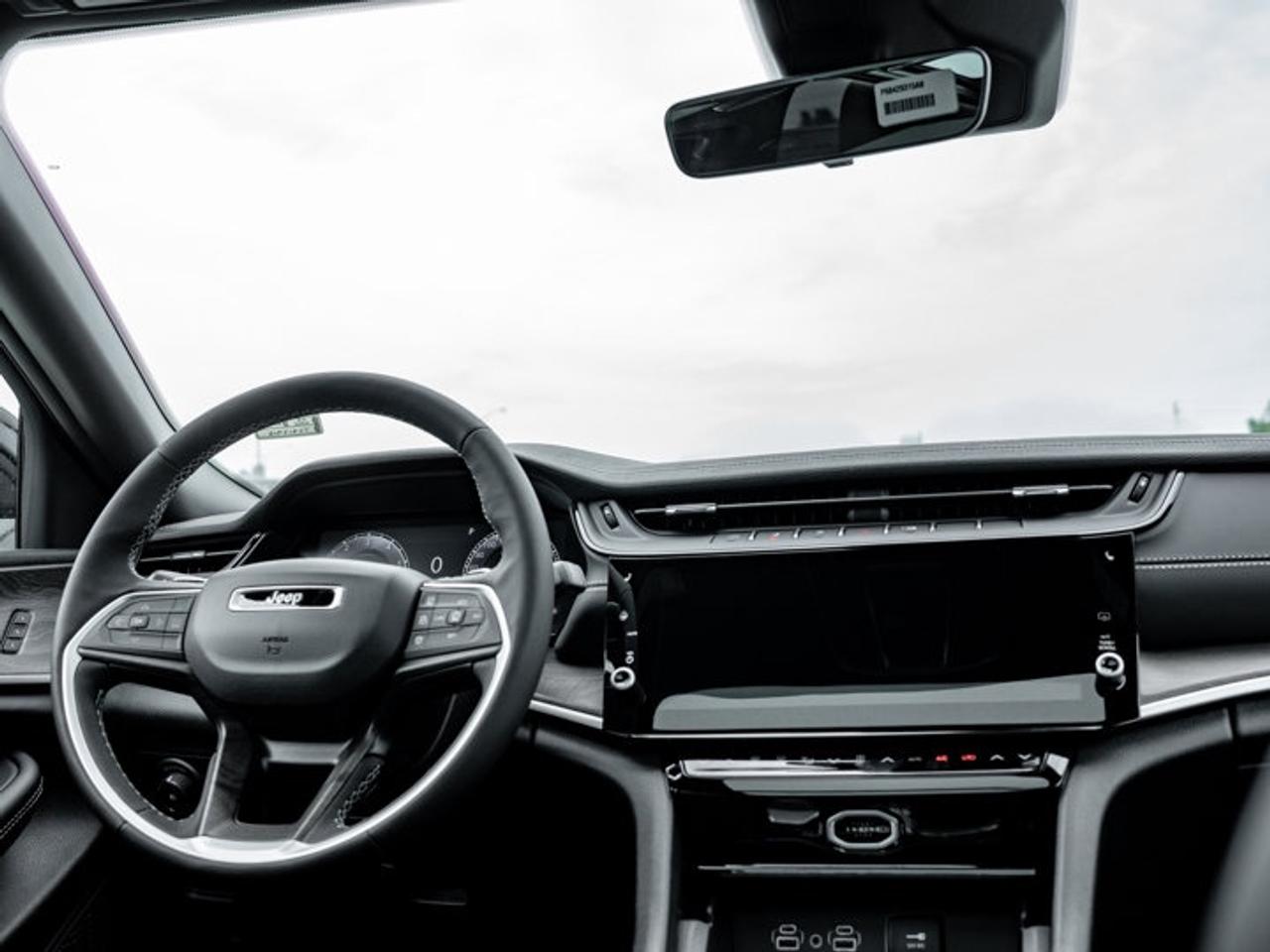 2026 Jeep Grand Cherokee Limited Photo