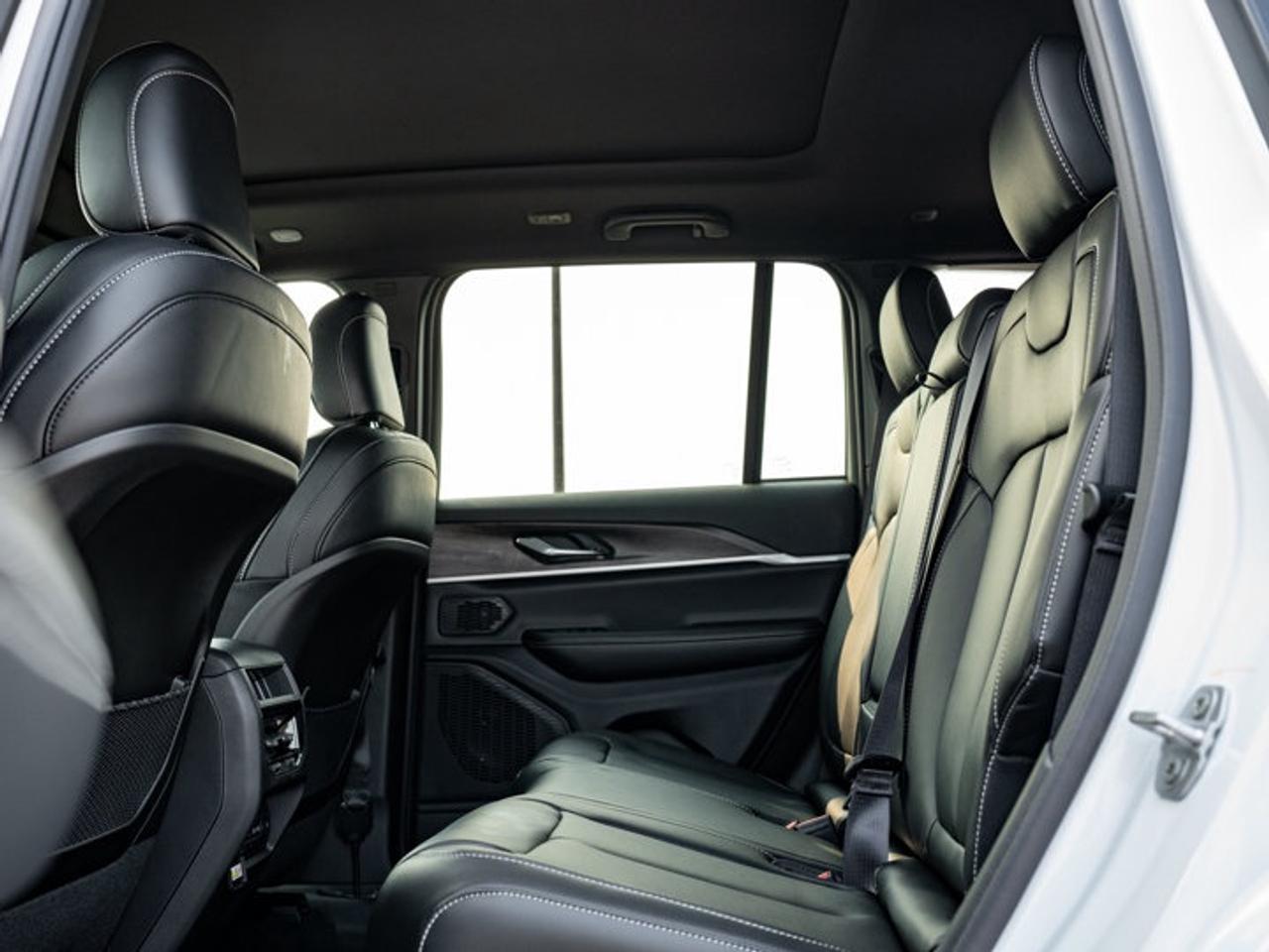 2026 Jeep Grand Cherokee Limited Photo