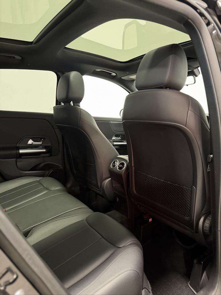 2022 Mercedes-Benz GLA 250 GLA 250 | LOW KM | Photo