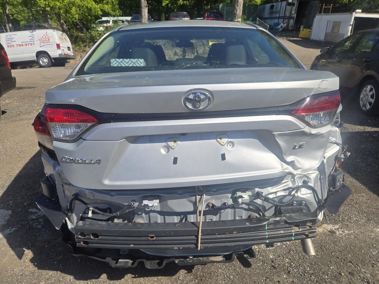 2022 Toyota Corolla LE Photo4