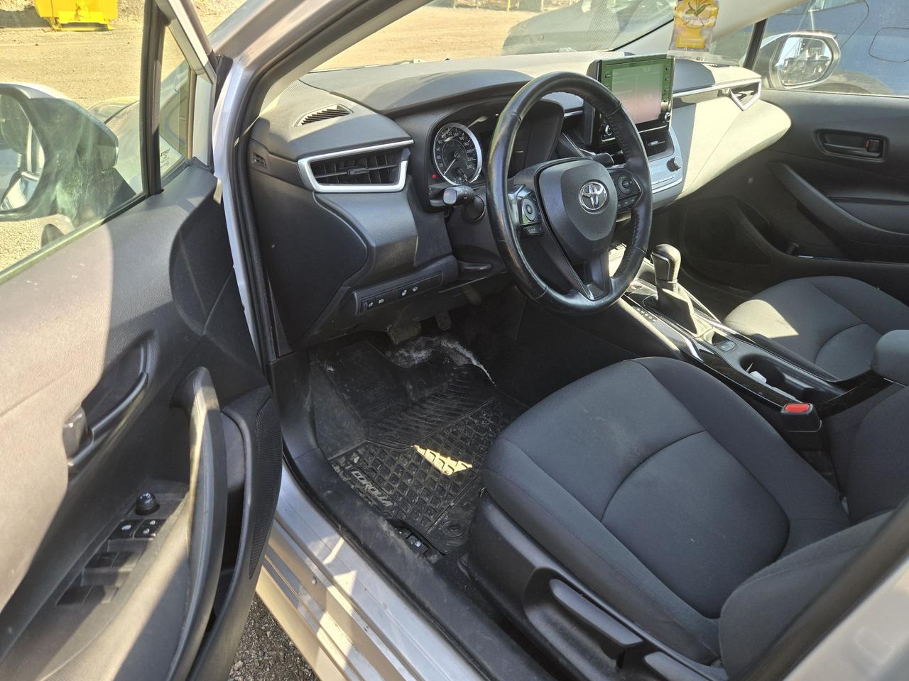 2022 Toyota Corolla LE Photo