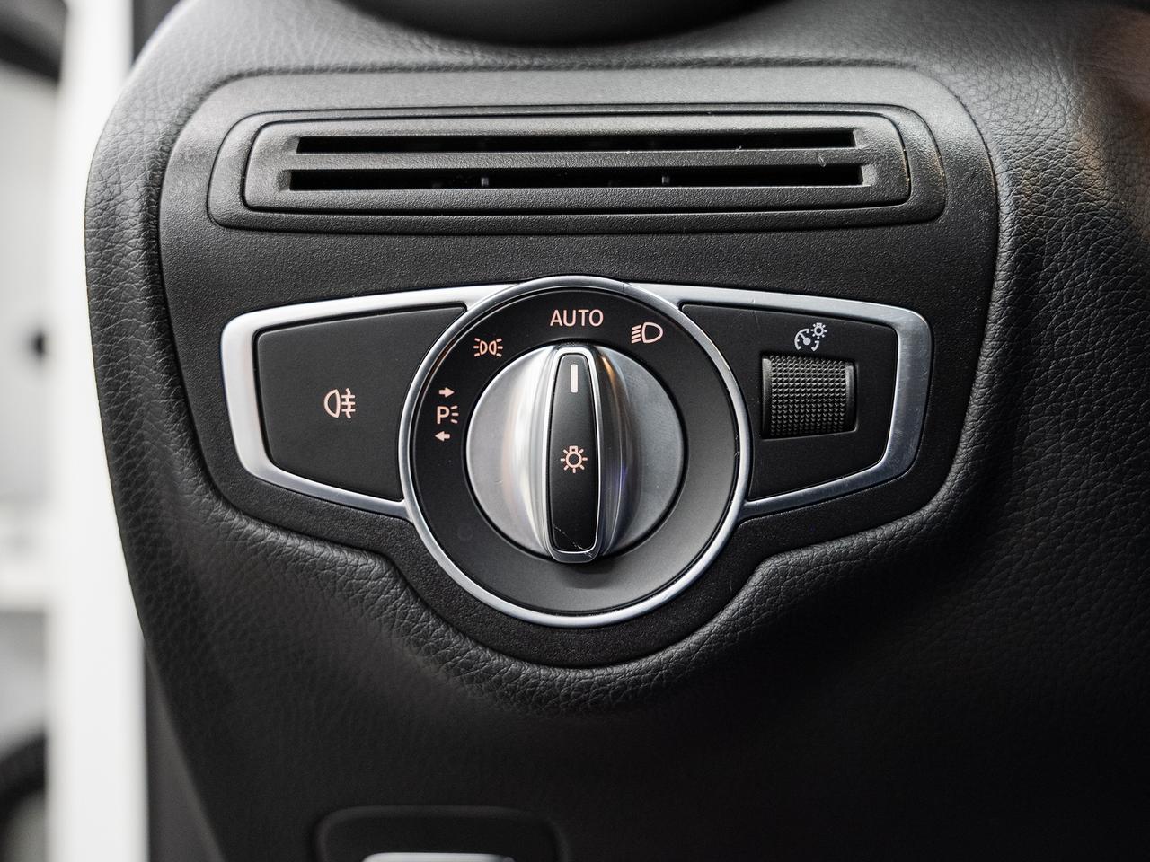 2020 Mercedes-Benz GLC-Class 300 4MATIC | Nav | Leather | Panoroof | CarPlay