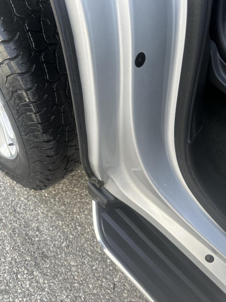 2017 GMC Yukon SLE 8 PASSENGERS - ONE OWNER NO ACCIDENTS Photo