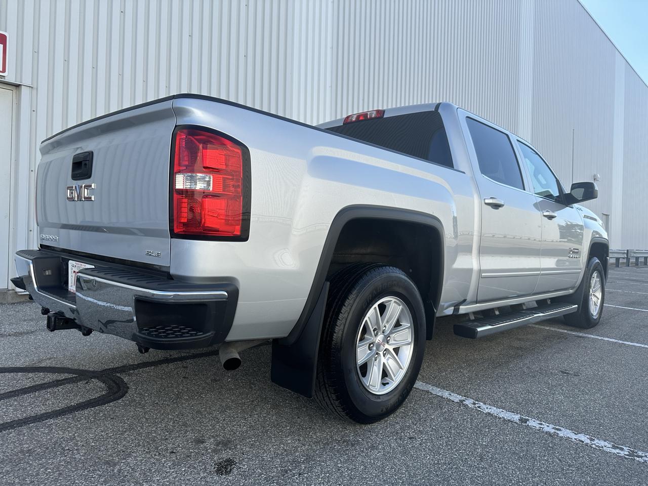2017 GMC Sierra 1500 Crew Cab  SLE Kodiac Edition Photo