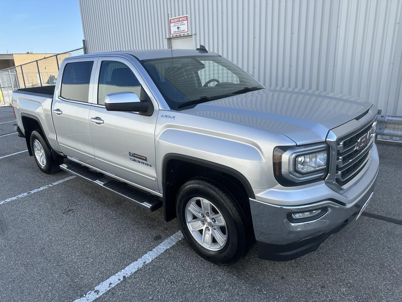 2017 GMC Sierra 1500 Crew Cab  SLE Kodiac Edition Photo