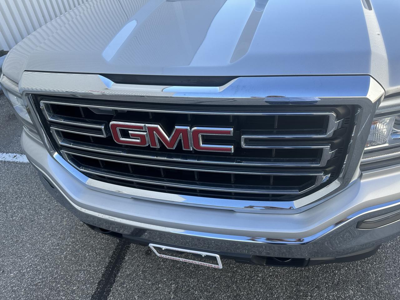 2017 GMC Sierra 1500 Crew Cab  SLE Kodiac Edition Photo