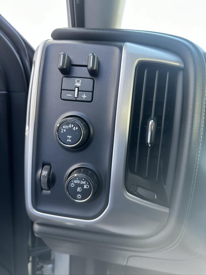 2017 GMC Sierra 1500 Crew Cab  SLE Kodiac Edition Photo