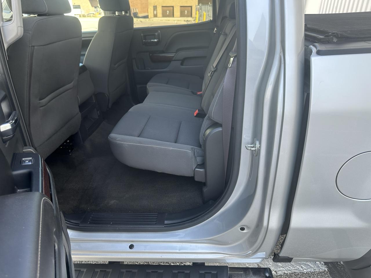 2017 GMC Sierra 1500 Crew Cab  SLE Kodiac Edition Photo