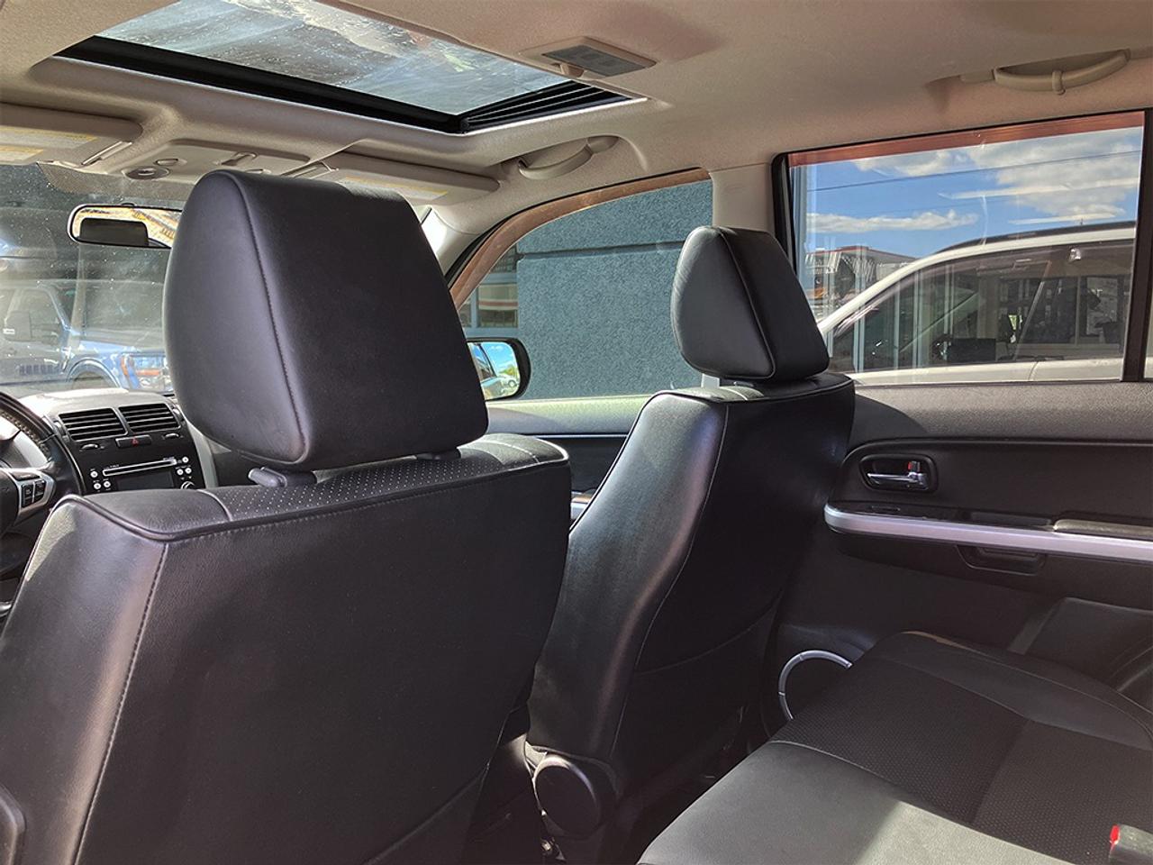 2012 Suzuki Grand Vitara JLX-L | LEATHER | SUNROOF | ALOOY WHEELS Photo