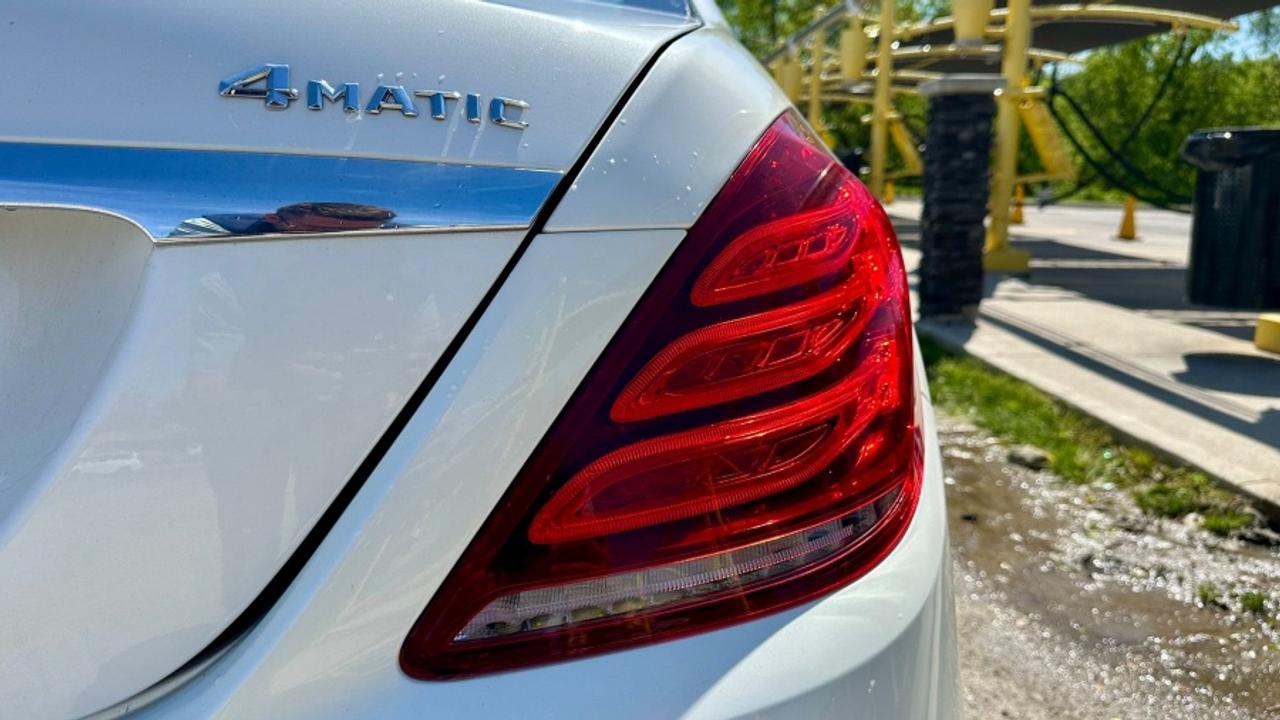 2015 Mercedes-Benz S-Class S 550 4MATIC Photo