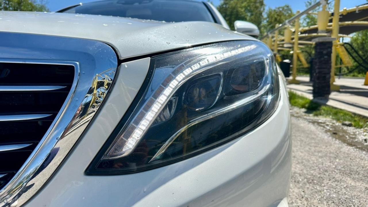 2015 Mercedes-Benz S-Class S 550 4MATIC Photo